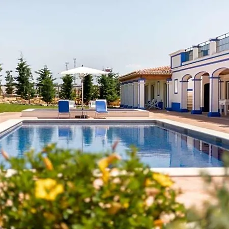 Sleeps 8 Pool Air Con Wifi * Boliqueime