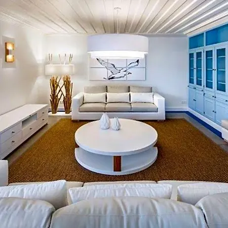 Sleeps 8 Pool Air Con Wifi Villa *