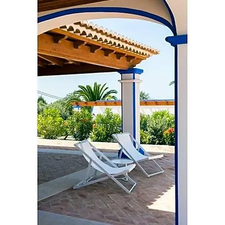 Sleeps 8 Pool Air Con Wifi Villa